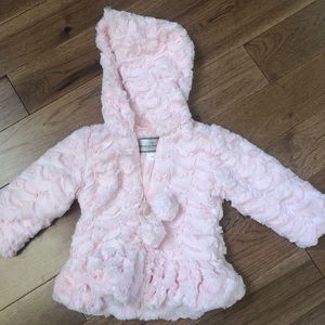 Girl size 18 months jacket, only worn once.
